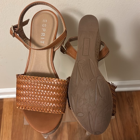 Esprit Brown Leather Sandals with Woven Detail - Picture 11 of 13
